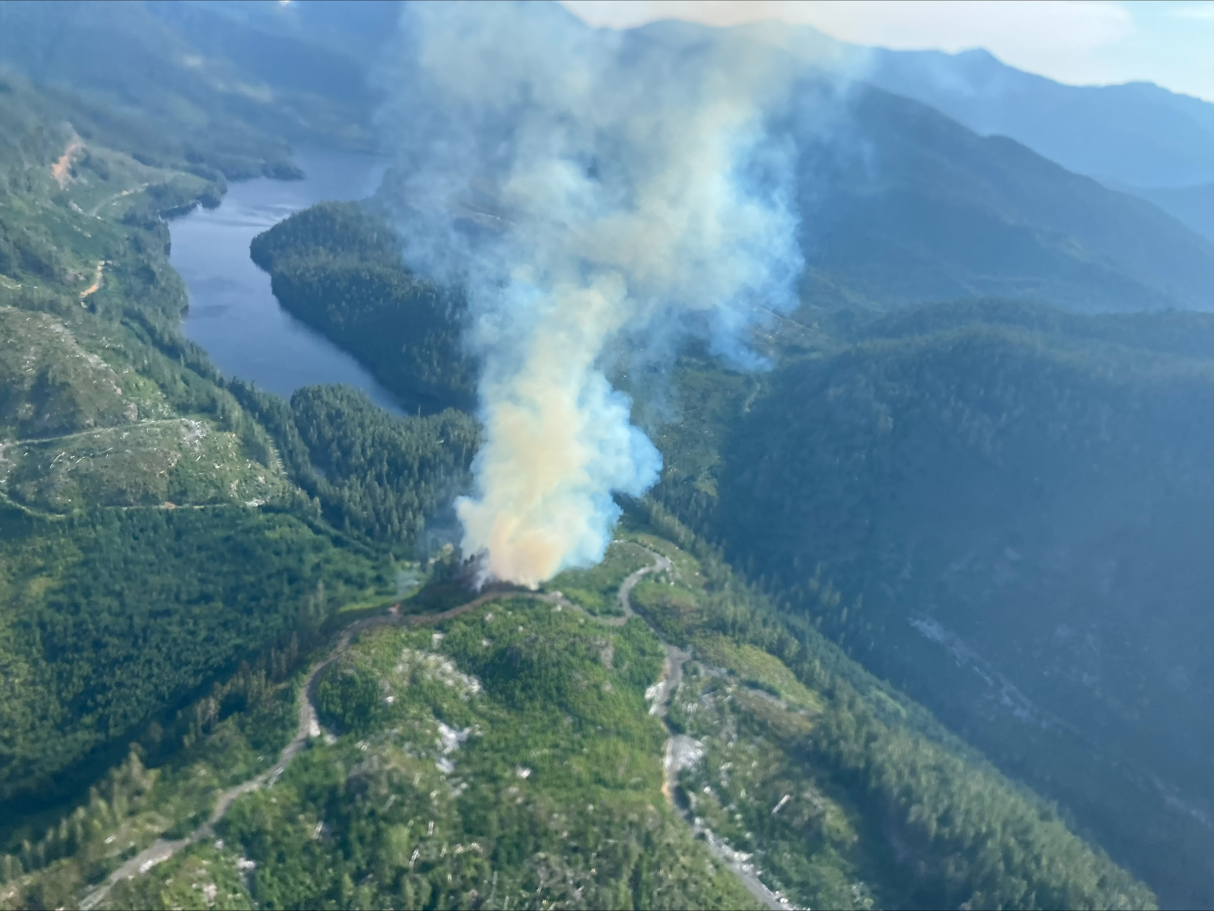 New wildfire burning on North Island