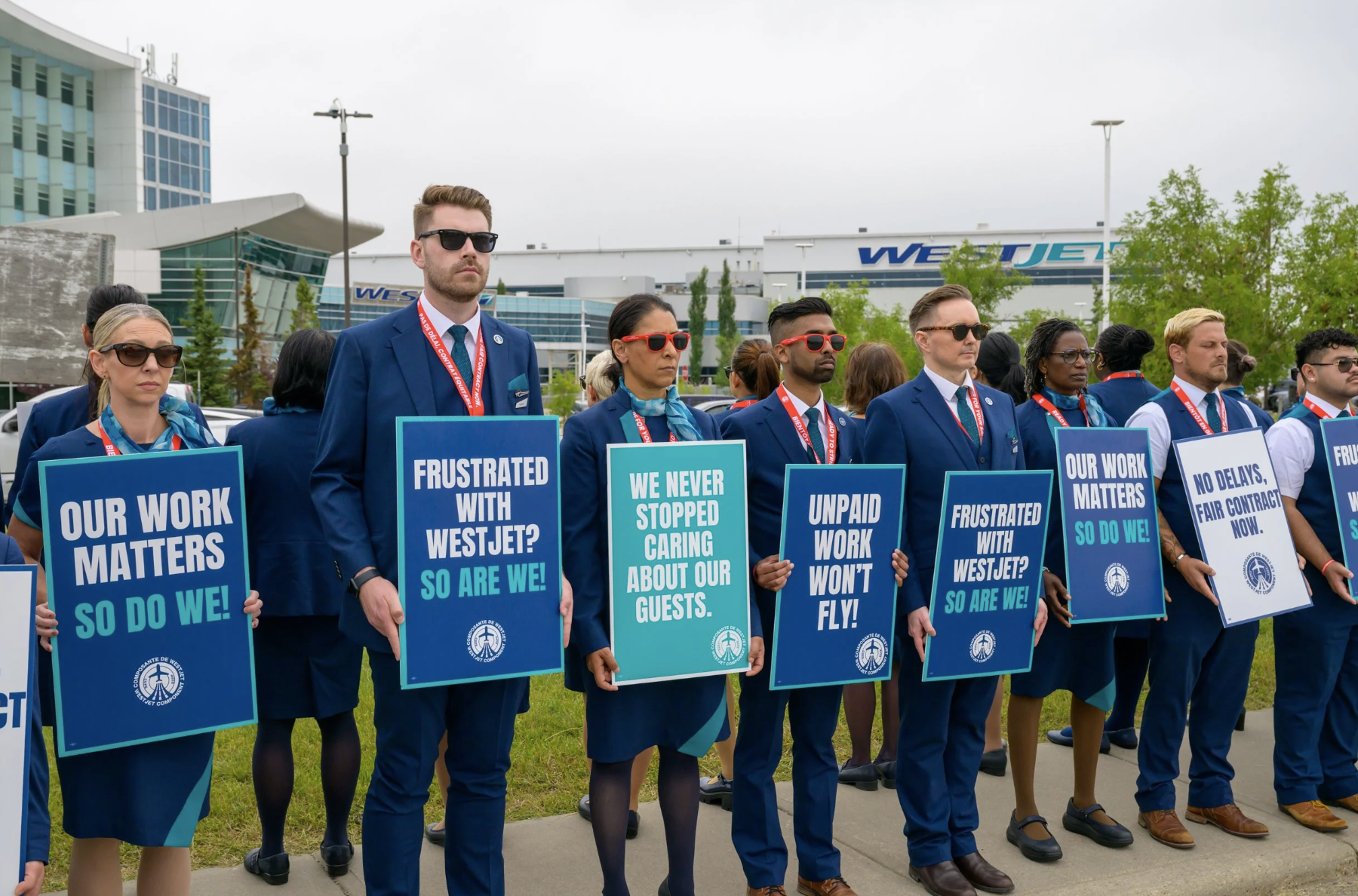 WestJet cabin crews poised to strike this weekend